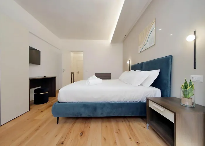 Clarino - Modern & Bright With Balcony By Hostand Apartament