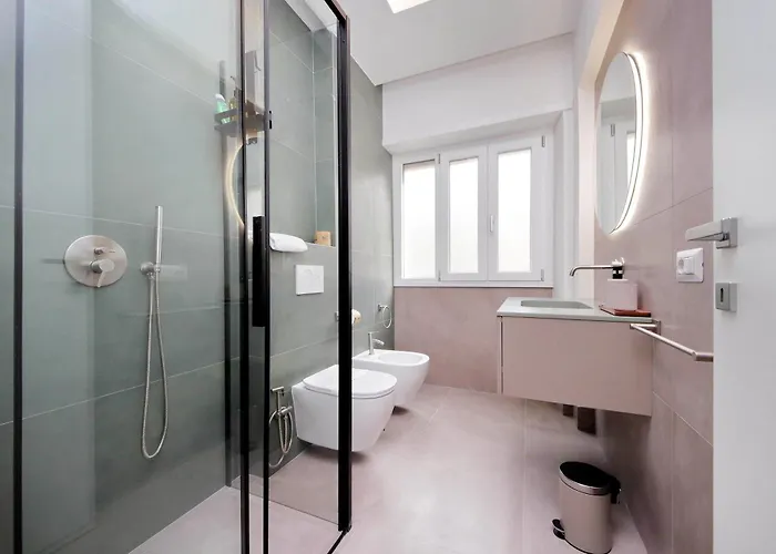 Clarino - Modern & Bright With Balcony By Hostand Apartament *