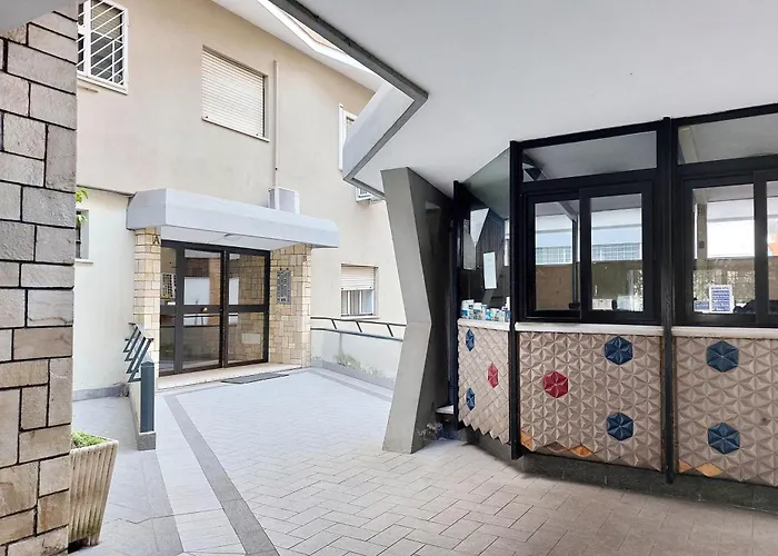 Clarino - Modern & Bright With Balcony By Hostand Apartament Rzym