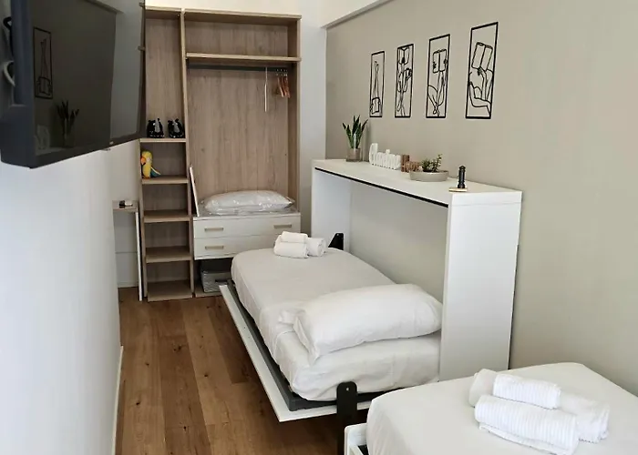 Apartament Clarino - Modern & Bright With Balcony By Hostand